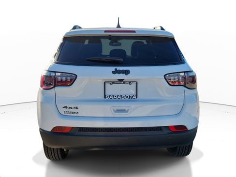 New 2026 Jeep Compass Latitude image 4