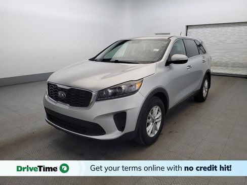 Used 2019 Kia Sorento LX image 1