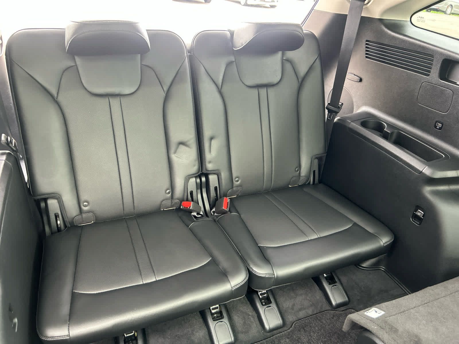 Used 2023 Kia Sorento SX AWD/4WD image 33