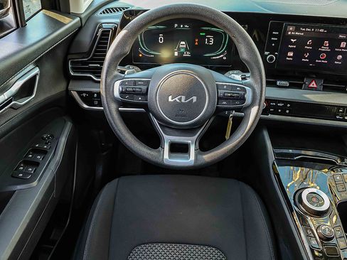 Used 2023 Kia Sportage LX image 15