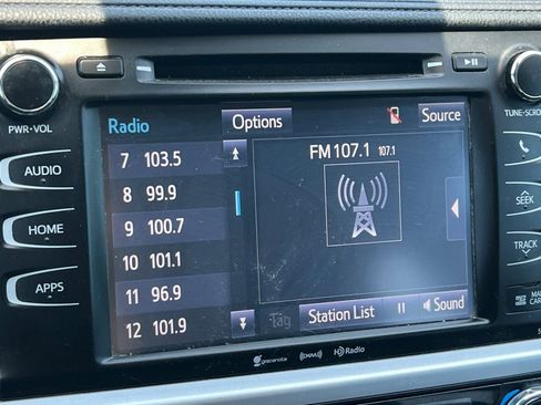 Used 2018 Toyota Highlander XLE AWD/4WD image 20