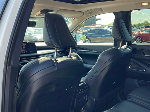 Used 2023 INFINITI QX60 Sensory w/ Vision Package image 33