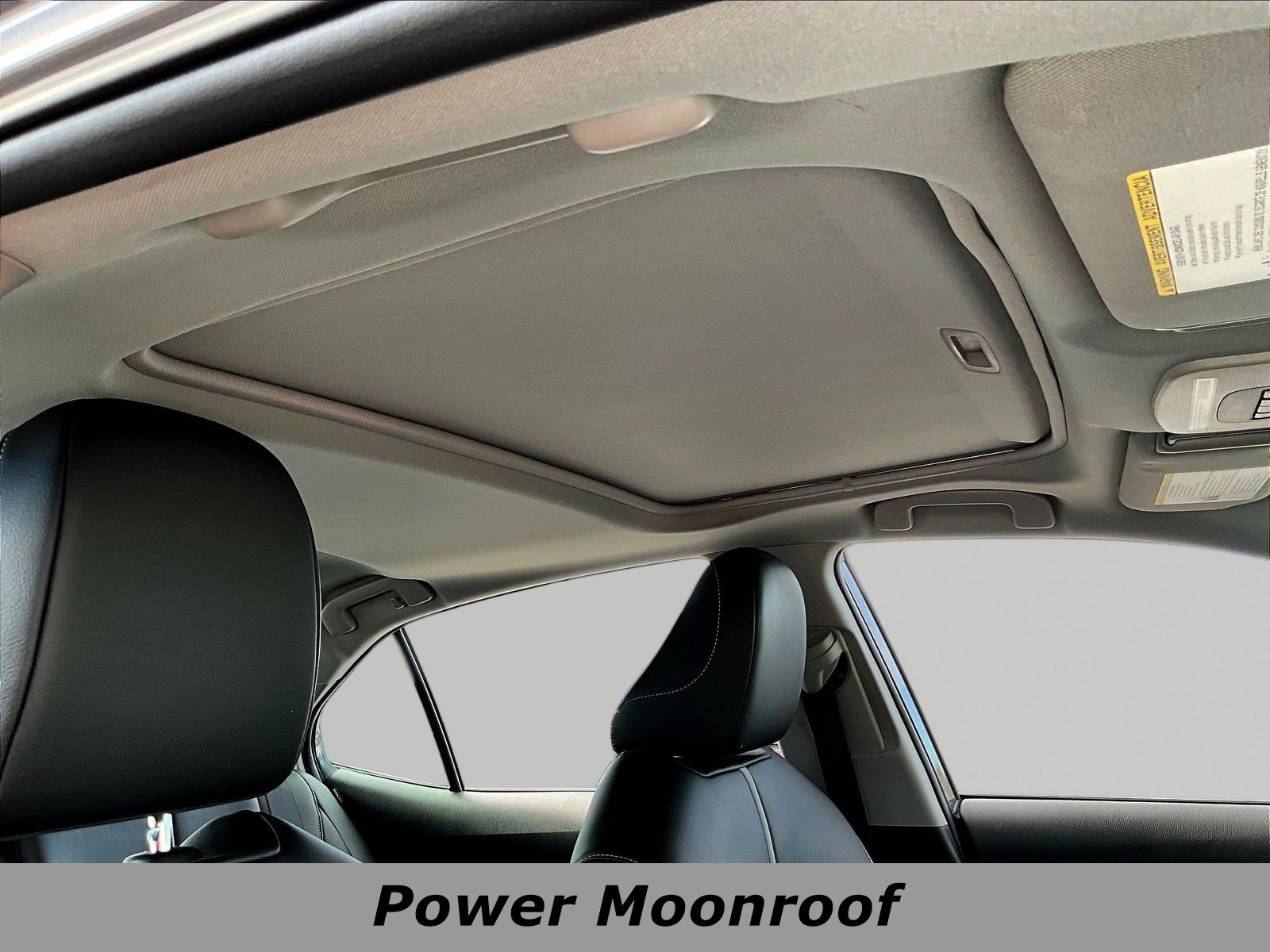 Used 2020 Toyota Camry SE w/ Sunroof Package FWD image 26