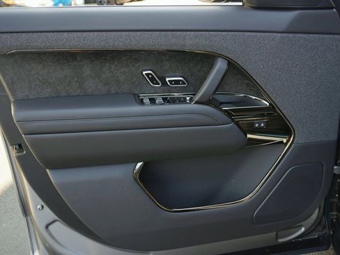 Used 2025 Land Rover Range Rover Sport Dynamic SE image 10