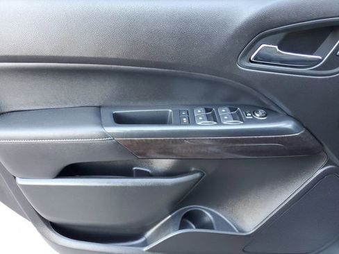 Used 2019 GMC Canyon SLE w/ SLE Convenience Package image 17