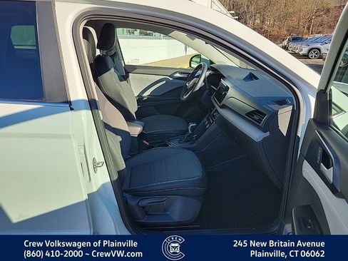 Certified 2023 Volkswagen Taos SE image 16