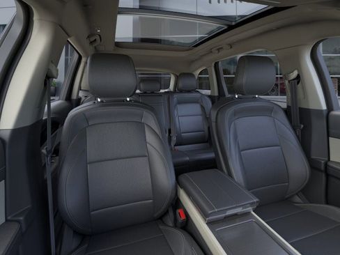 New 2025 Lincoln Nautilus Premier w/ Equipment Group 102A image 10