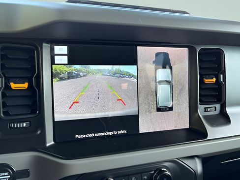 Used 2021 Ford Bronco Badlands AWD/4WD image 9