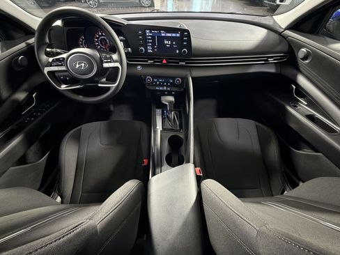 Used 2023 Hyundai Elantra SEL w/ Cargo Package FWD image 34