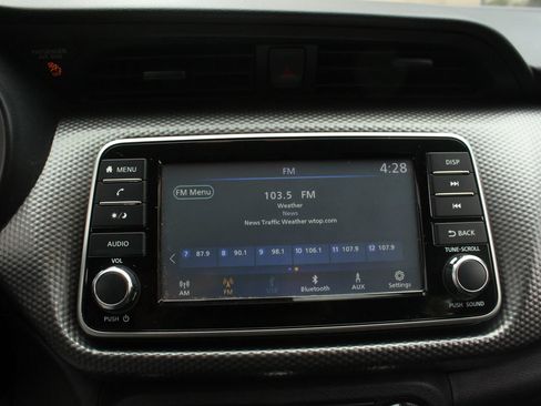 Used 2020 Nissan Kicks S FWD image 33