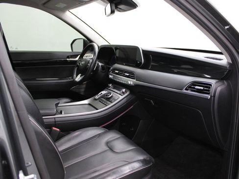 Used 2021 Hyundai Palisade Limited FWD image 12
