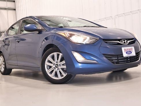 Used 2016 Hyundai Elantra SE w/ Option Group 02 FWD image 30