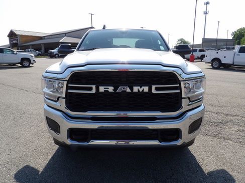 Used 2022 RAM 3500 Tradesman w/ Chrome Appearance Group AWD/4WD image 12