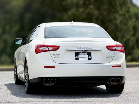 Used 2017 Maserati Ghibli S Q4 AWD/4WD image 5