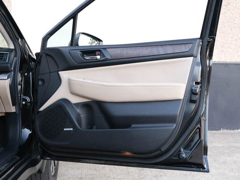 Used 2016 Subaru Outback 2.5i Limited image 31