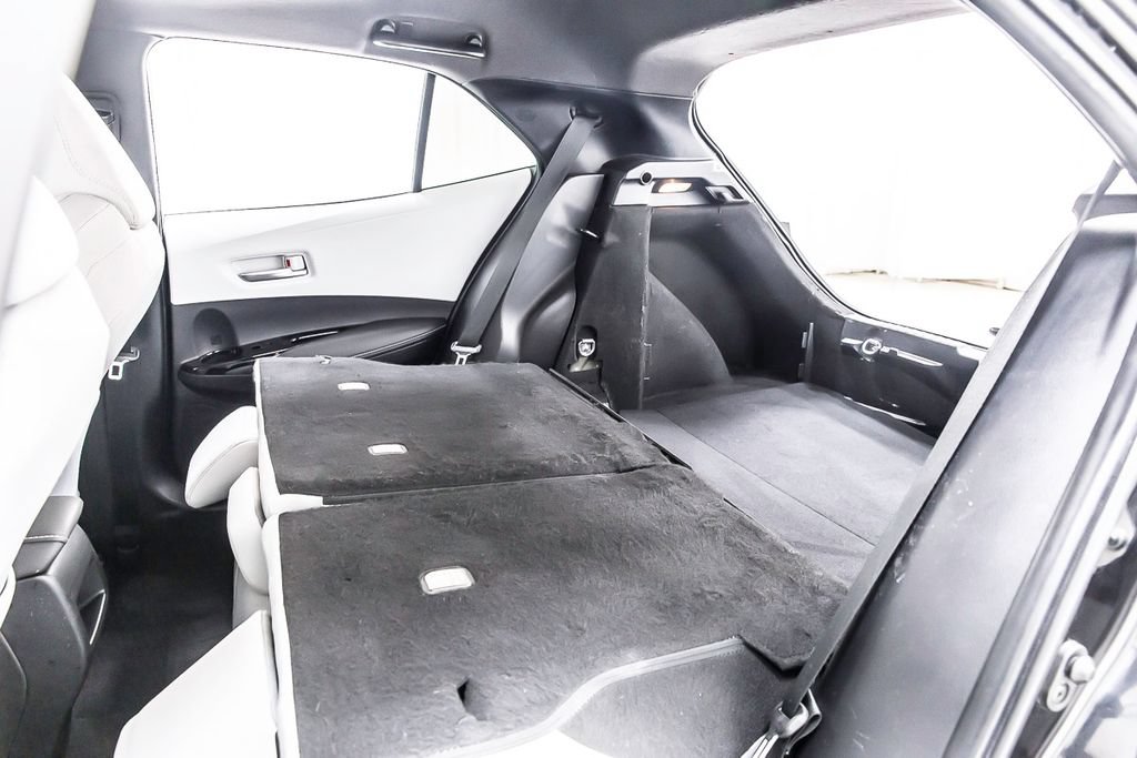 Used 2020 Toyota Corolla SE w/ SE Preferred Package FWD image 37