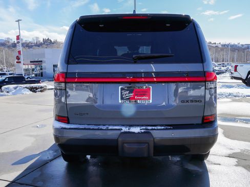 Used 2024 Lexus GX 550 w/ Cold Area Package image 7