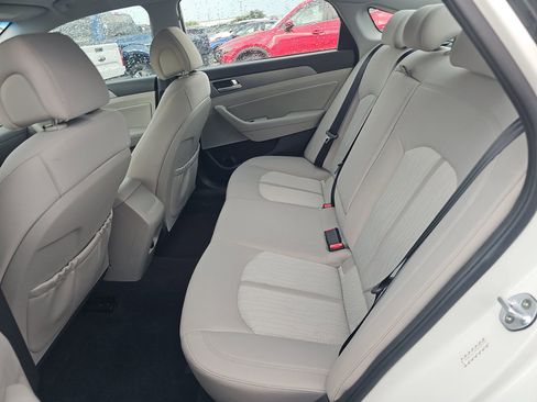 Used 2016 Hyundai Sonata SE FWD image 16