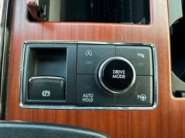 Used 2021 Lincoln Navigator L Reserve AWD/4WD image 36