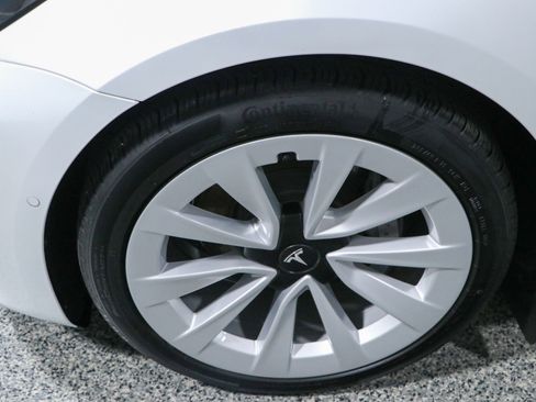 Used 2021 Tesla Model 3 Standard Range Plus RWD image 11