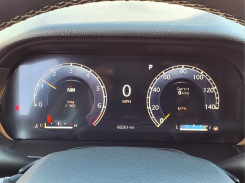 Used 2024 Jeep Grand Cherokee Laredo RWD image 18