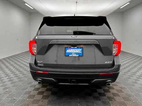 Used 2023 Ford Explorer XLT w/ Equipment Group 202A image 13
