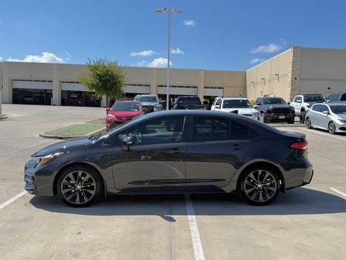 Used 2026 Toyota Corolla SE FWD image 8