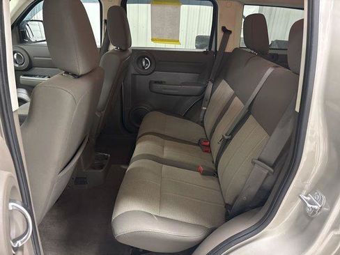 Used 2009 Dodge Nitro SE AWD/4WD image 18