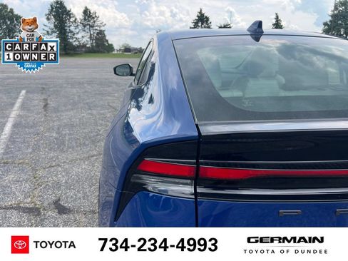 Used 2025 Toyota Prius XLE AWD/4WD image 17