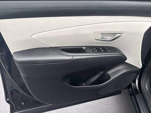 Certified 2025 Hyundai Tucson SEL AWD/4WD image 9