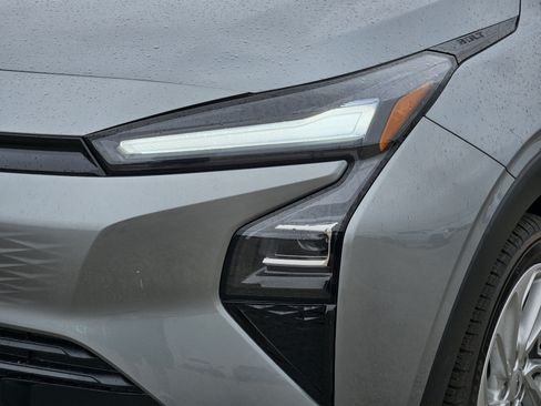 New 2027 Chevrolet Bolt LT w/ Comfort Package FWD image 5