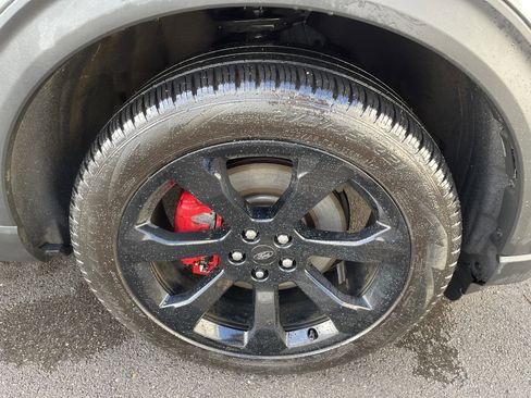 Used 2023 Ford Explorer ST w/ ST Street Pack image 32