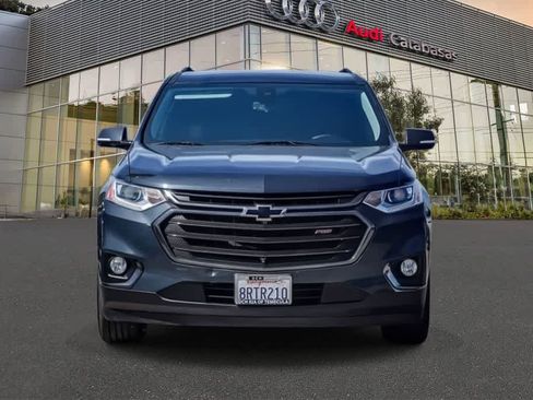 Used 2020 Chevrolet Traverse RS w/ LPO, Cargo Package FWD image 2