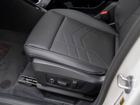 New 2026 BMW X1 xDrive28i w/ Technology Package image 16