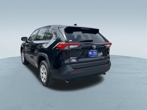 Used 2024 Toyota RAV4 LE AWD/4WD image 6
