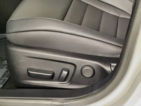 Used 2025 Lexus IS 500 w/ Accessory Package 2 RWD image 18