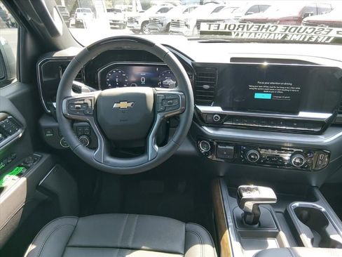 New 2026 Chevrolet Silverado 1500 High Country AWD/4WD image 11