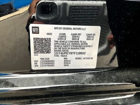 New 2026 GMC Sierra 2500 AT4 w/ Technology Package AWD/4WD image 11