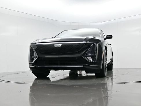 Used 2026 Cadillac Lyriq Signature Sport AWD/4WD image 52