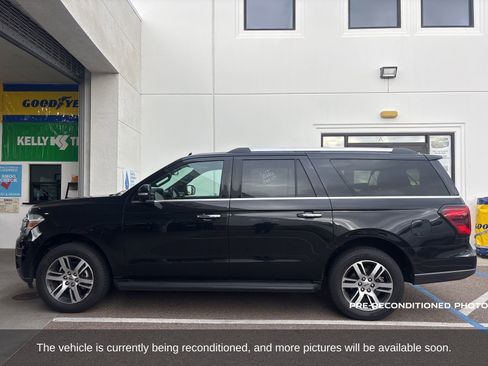 Used 2024 Ford Expedition Max Limited image 7