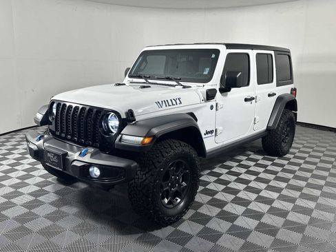 Used 2023 Jeep Wrangler Unlimited image 3
