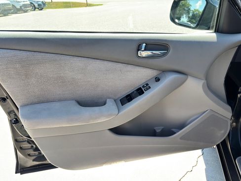 Used 2010 Nissan Altima 2.5 S image 16