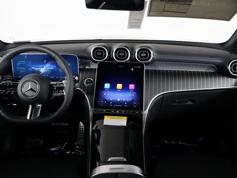 New 2026 Mercedes-Benz GLC 300 4MATIC image 4