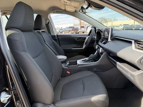 Certified 2025 Toyota RAV4 LE image 26