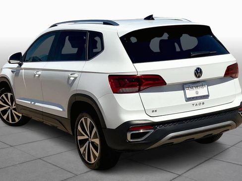 Used 2022 Volkswagen Taos SE FWD image 12