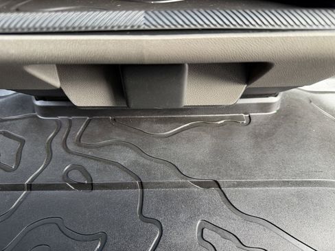 Used 2024 GMC Hummer EV 2X w/ LPO, Illumination Package image 22