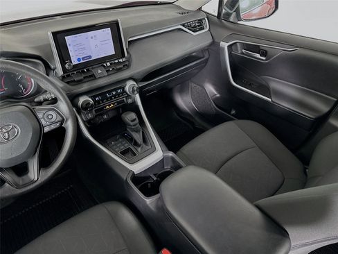 Certified 2025 Toyota RAV4 XLE image 29