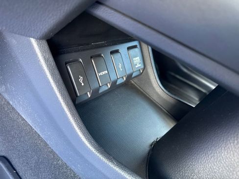 Used 2018 Honda HR-V EX image 23