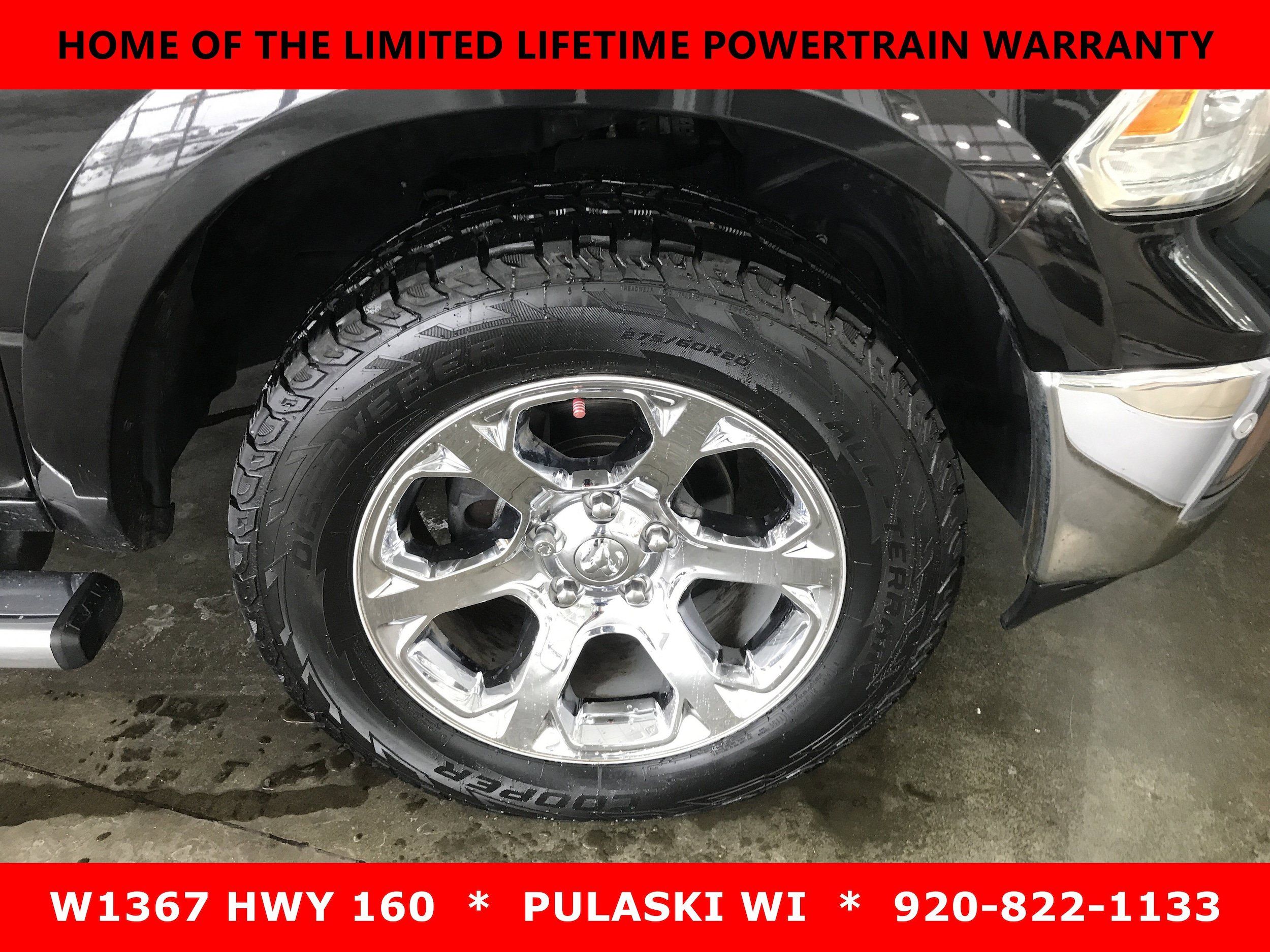 Used 2018 RAM 1500 Laramie w/ Convenience Group AWD/4WD image 2