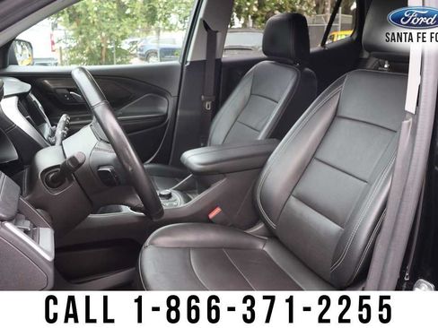 Used 2024 GMC Terrain SLT AWD/4WD image 19